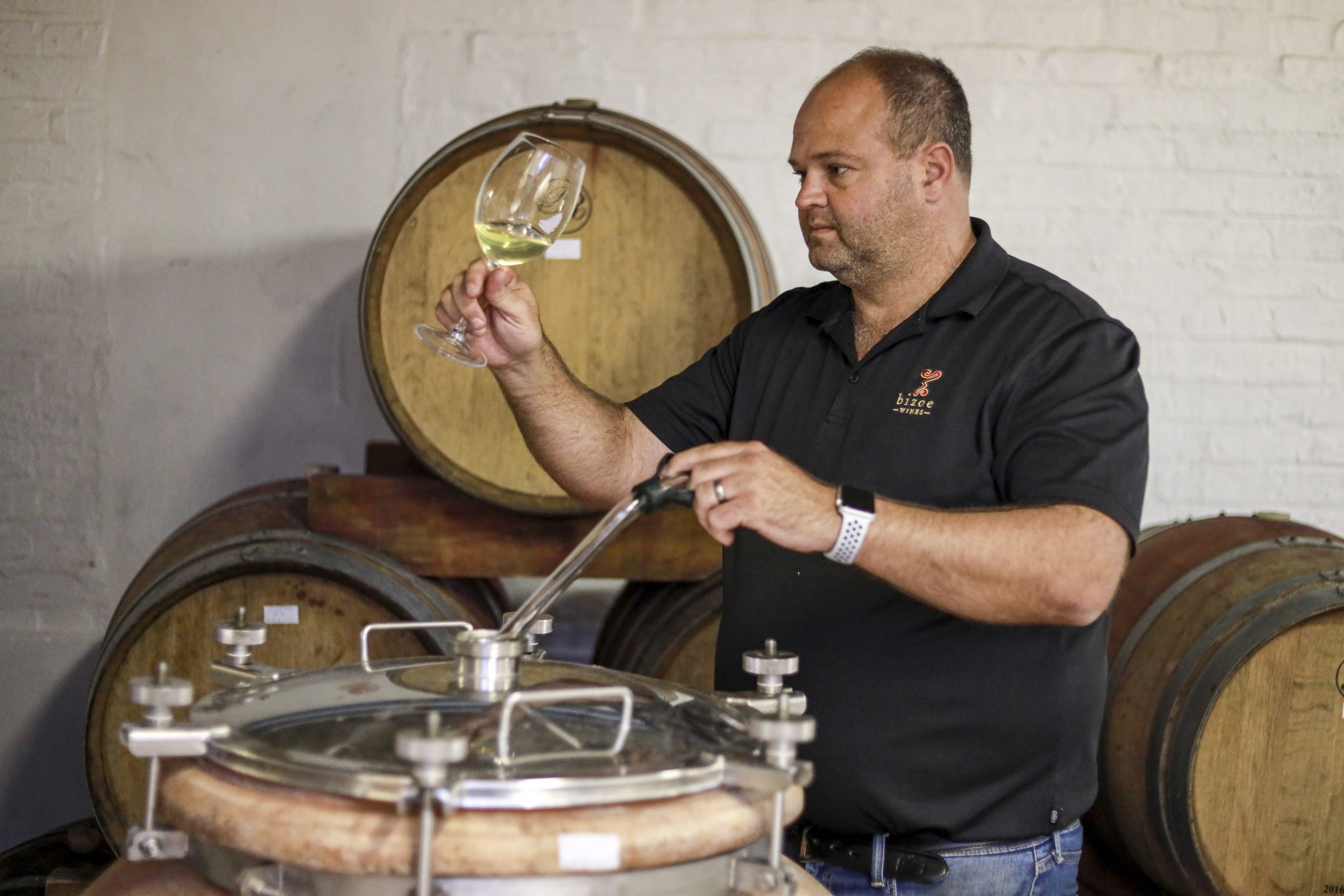 Rikus Neethling with Amphora